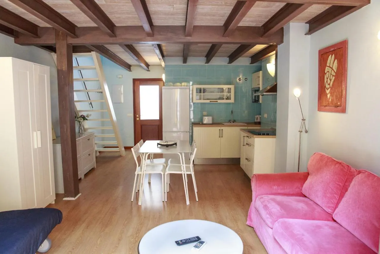 Sea & Wave La Casita De Hinestrosa Apartments Malaga