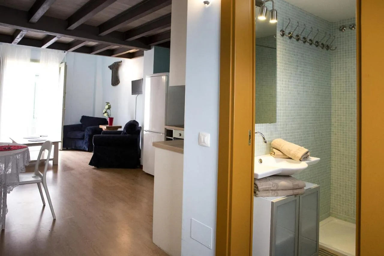 Sea & Wave La Casita De Hinestrosa Apartments Málaga